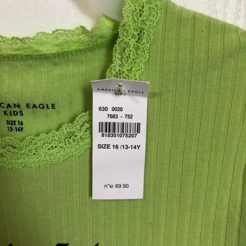 American Eagle‎ Girls Size 16 Green Ribbed Cropped Tee Lettuce-Edge Trim NWT